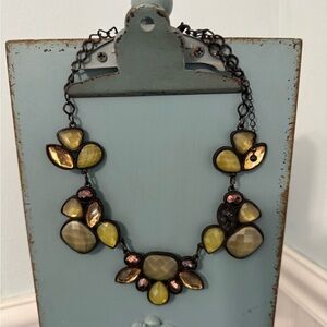 Black and green chuncky necklace